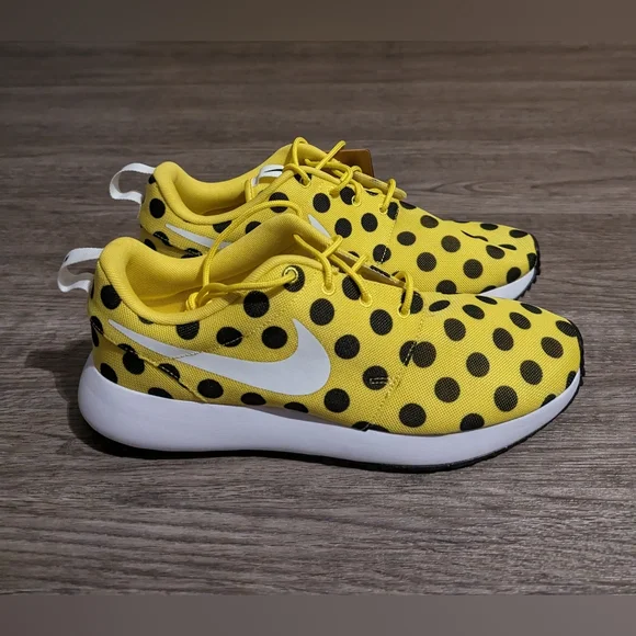 Nike Roshe Run Yellow and Black Polka Dot Shoes Sz 10.5 - NIKE Roshe Run NM QS Yellow Black Polka Dot 2015  main image 4